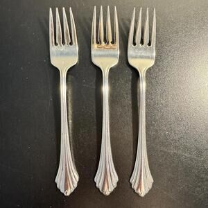 Oneida Utensils Set of 3 Stainless Glossy SALAD FORKS BANCROFT USA Flatware